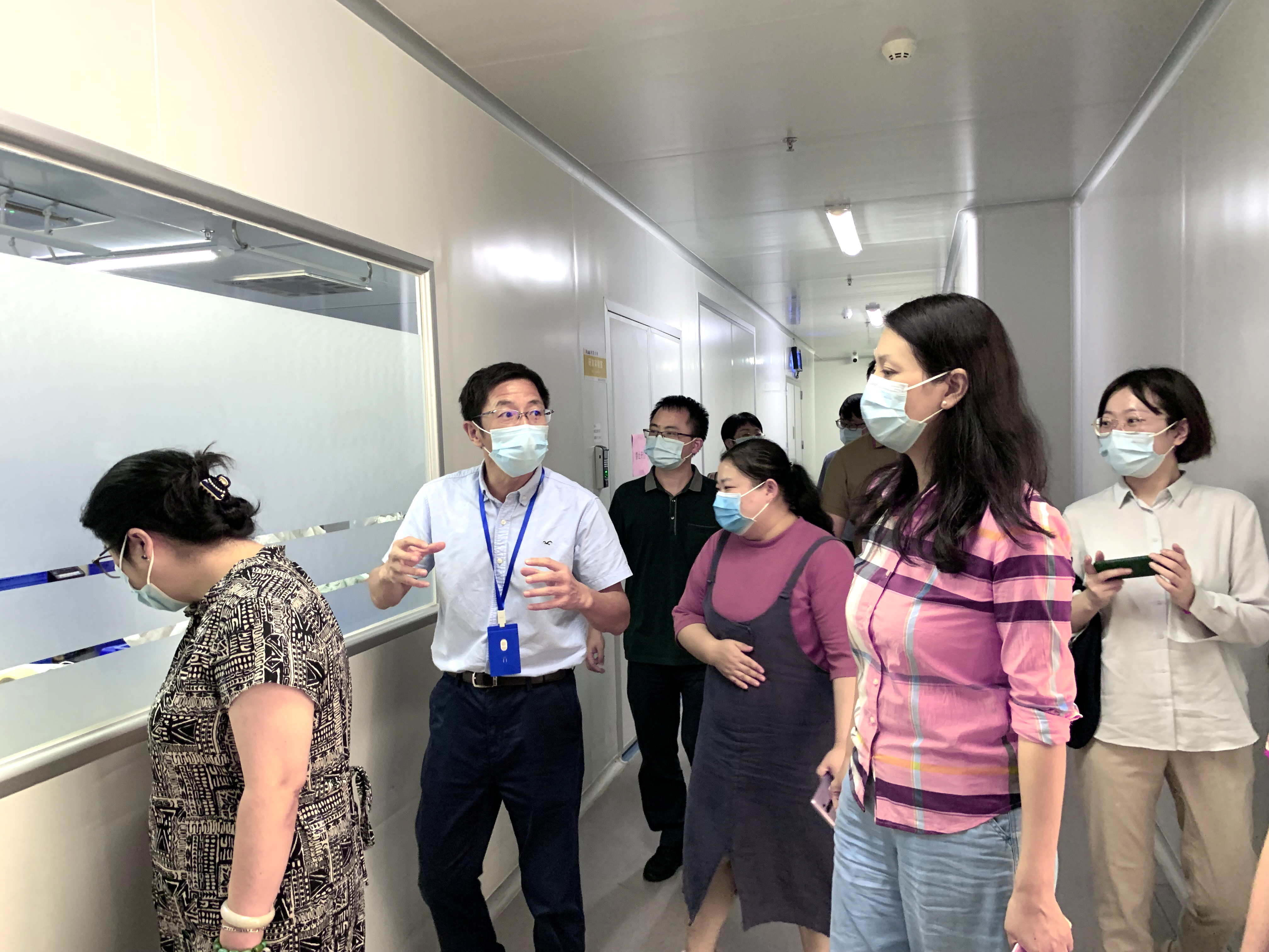 百川朝海 流行不止｜重慶市大渡口區一行專家領導蒞臨德夏生物考察會談 